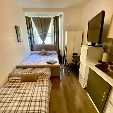 Modern Studio Apartment Sleeps 4 People Opposite Westfield Shepherds Bush 伦敦 外观 照片