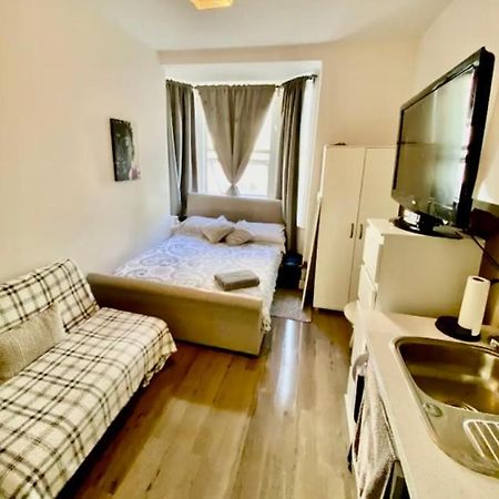 Modern Studio Apartment Sleeps 4 People Opposite Westfield Shepherds Bush 伦敦 外观 照片